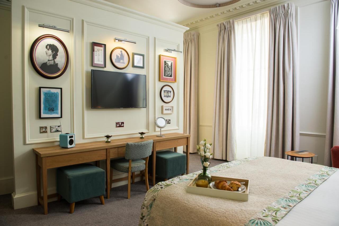 Judge'S Lodging York Exterior photo A bedroom at the hotel